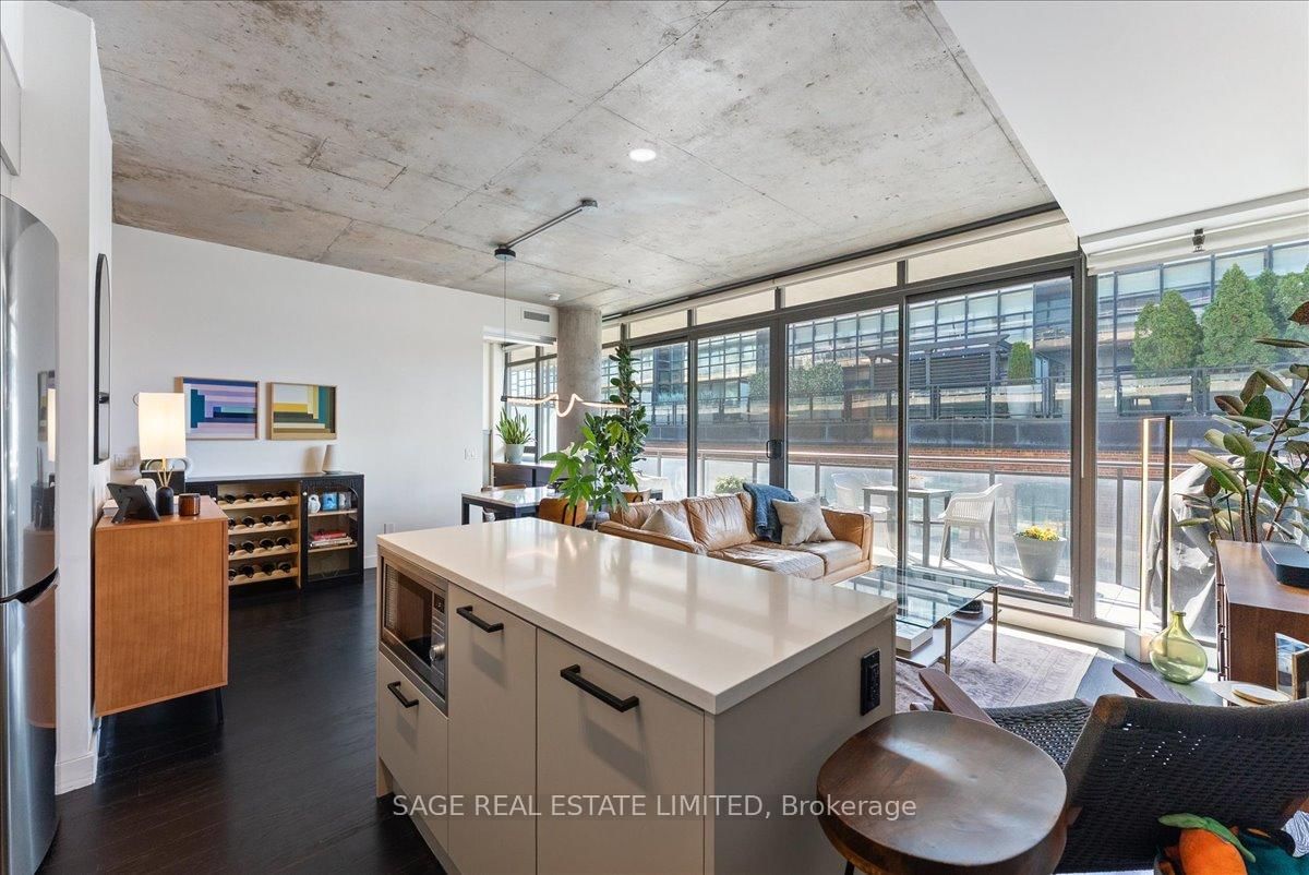 90 Broadview Avenue, Unit 608 - Photo 18