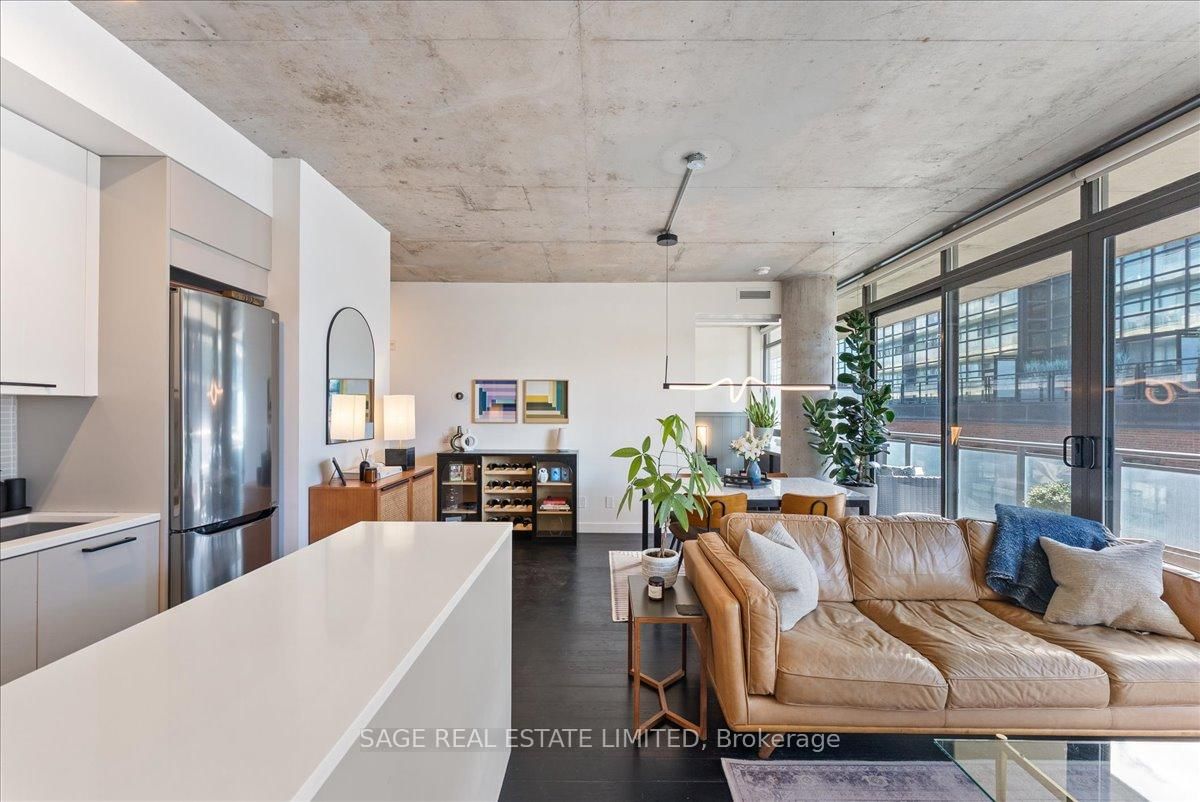 90 Broadview Avenue, Unit 608 - Photo 21