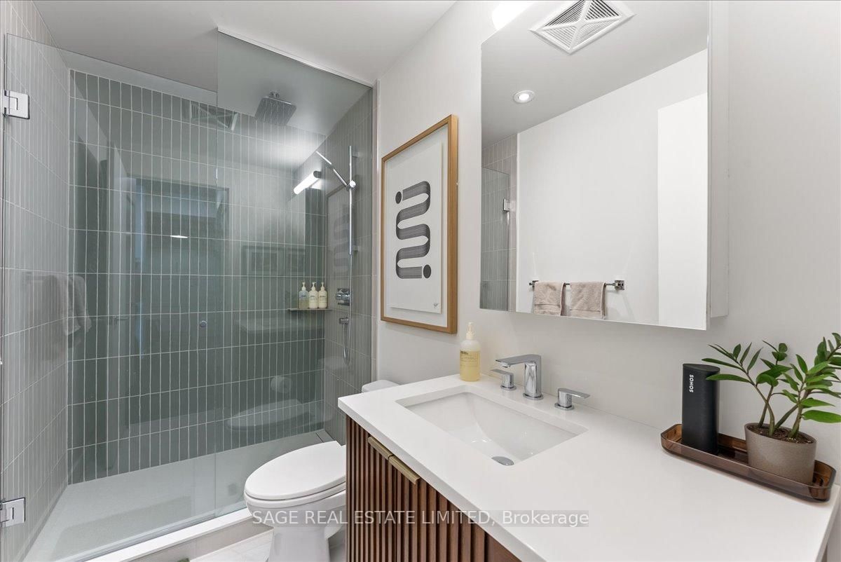 90 Broadview Avenue, Unit 608 - Photo 32