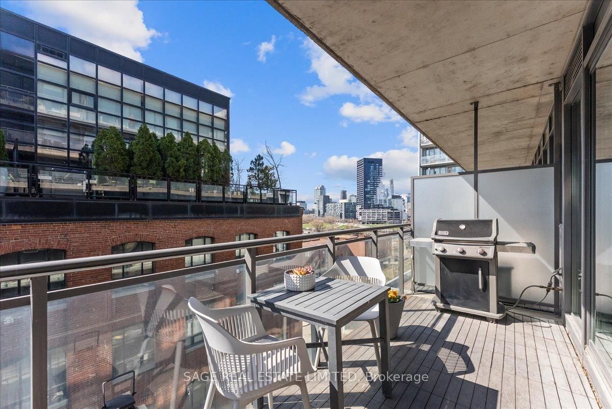 90 Broadview Avenue, Unit 608 - Photo 34