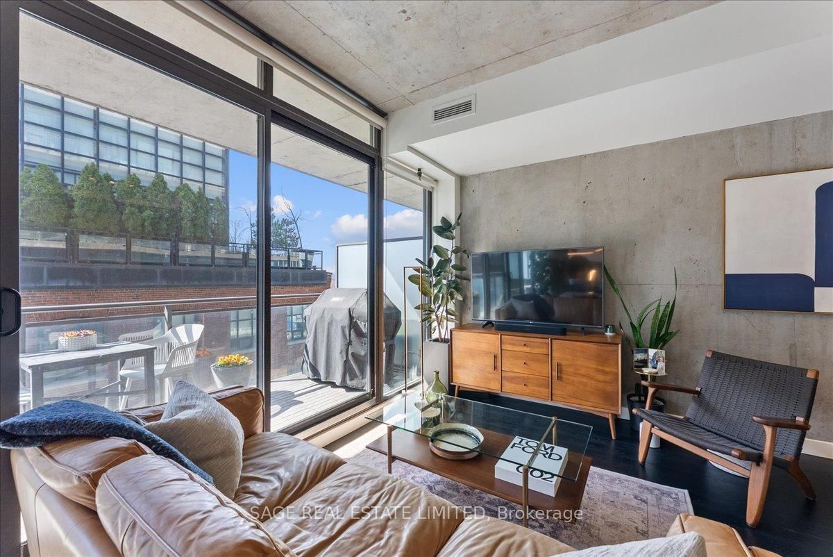 90 Broadview Avenue, Unit 608 - Photo 8