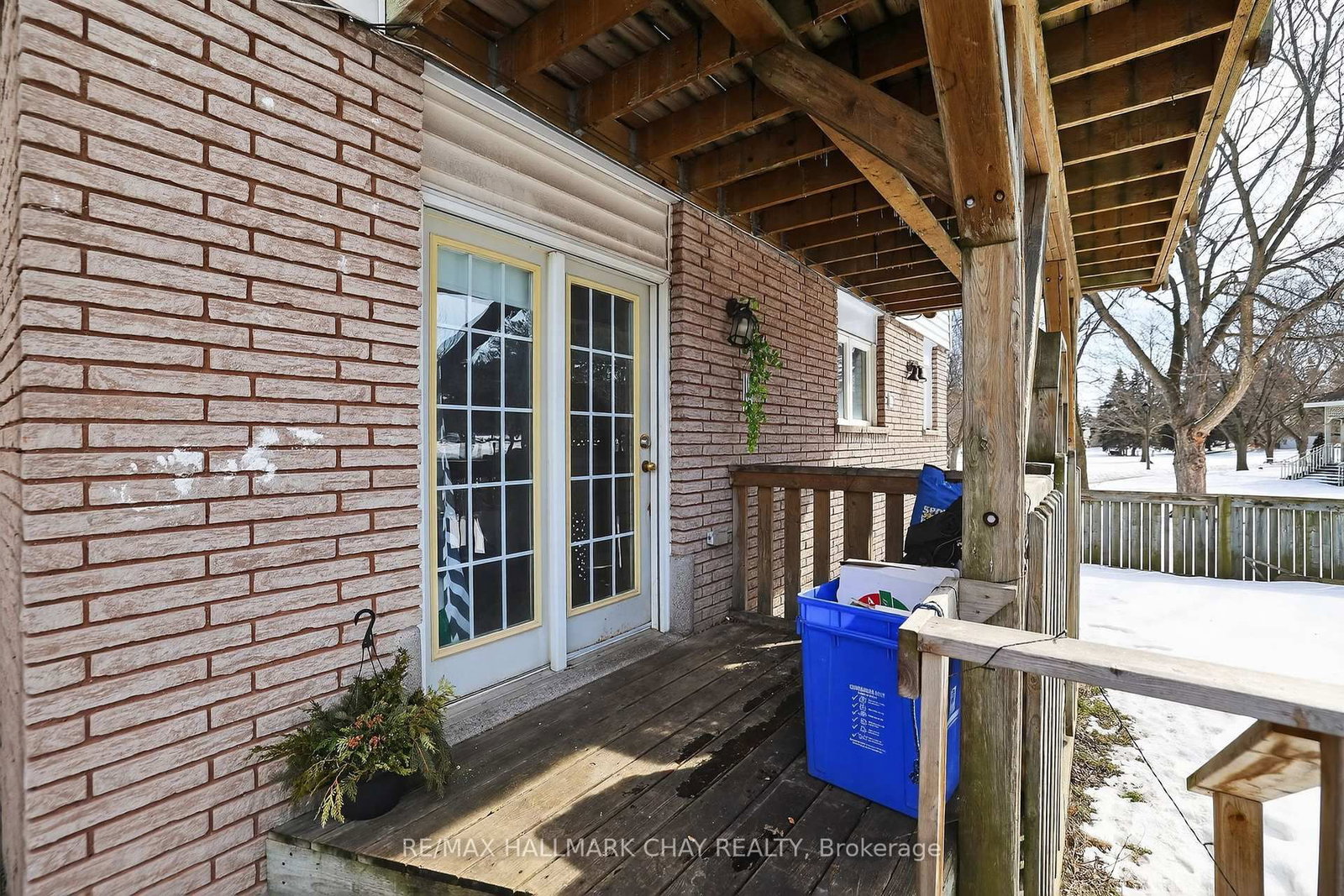 704 Brock Street S - Photo 20