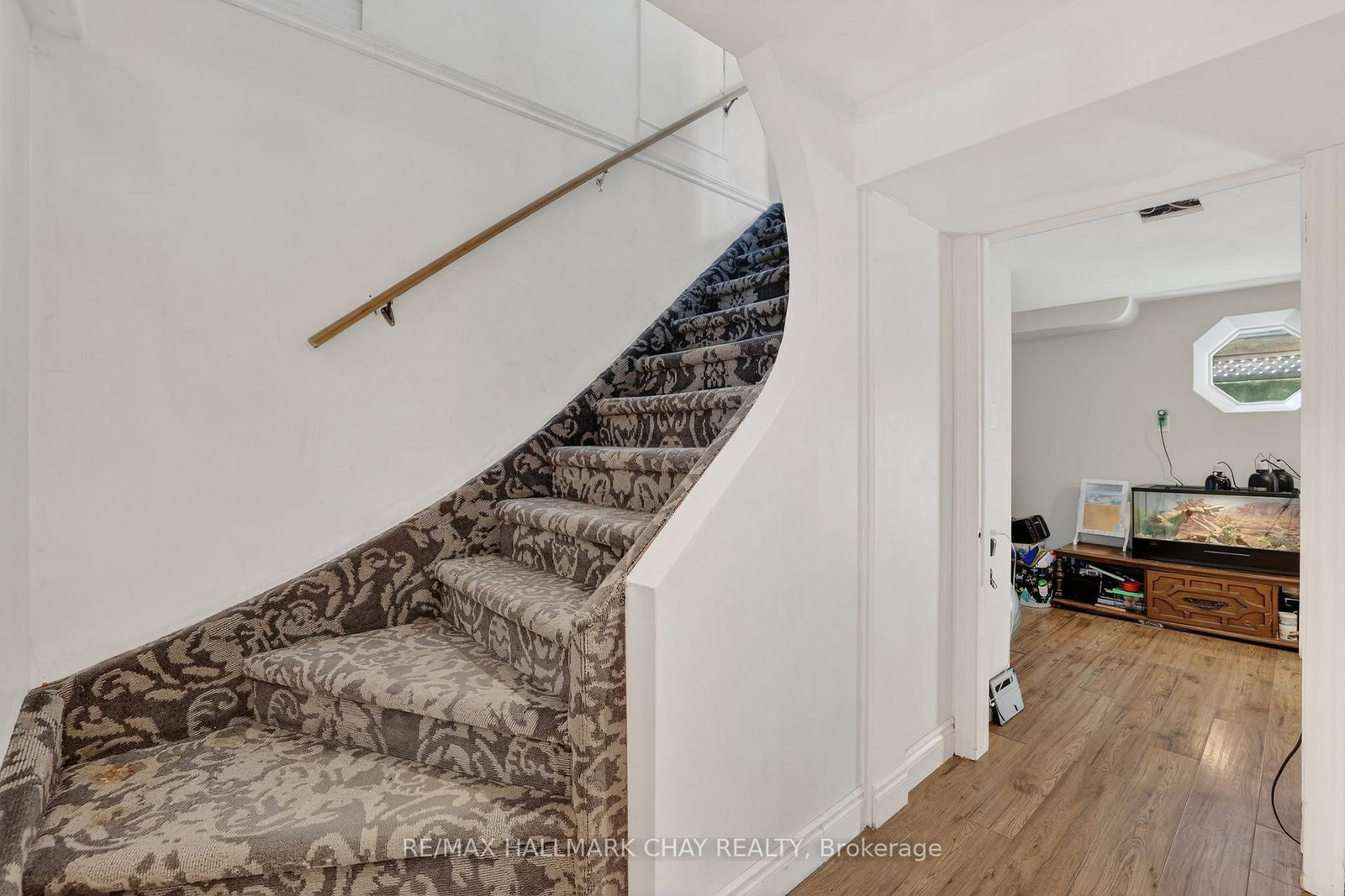 704 Brock Street S - Photo 26