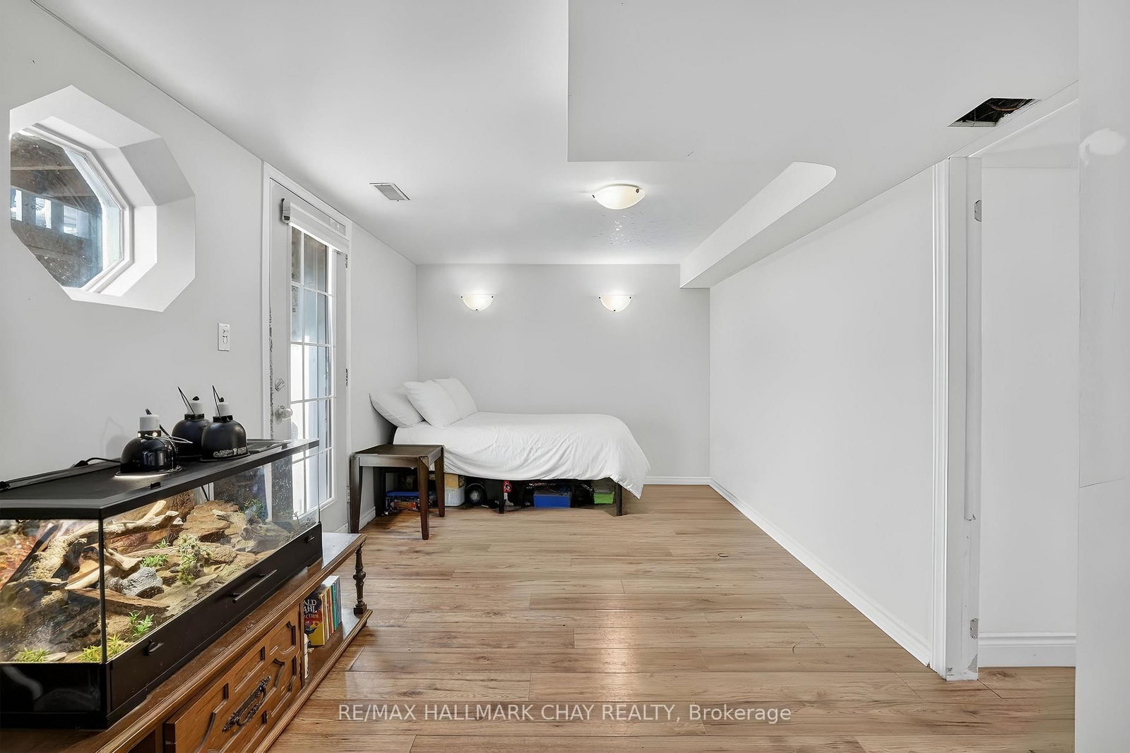 704 Brock Street S - Photo 30