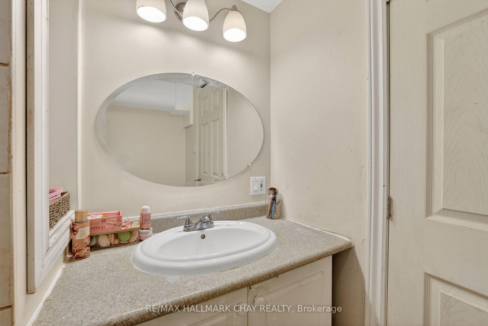 704 Brock Street S - Photo 33