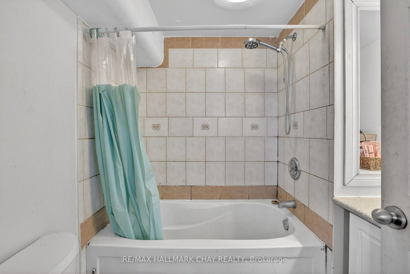 704 Brock Street S - Photo 34