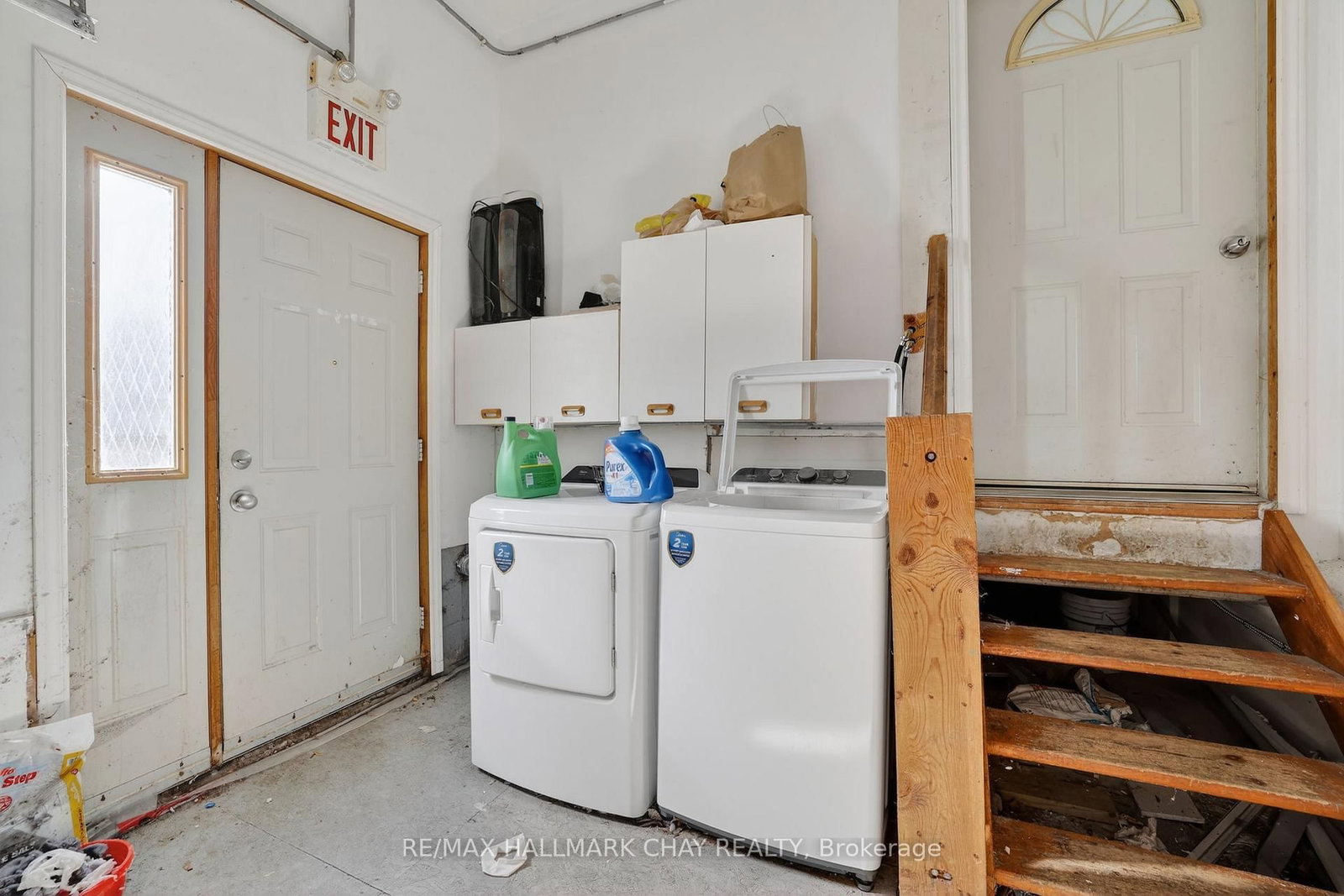 704 Brock Street S - Photo 36