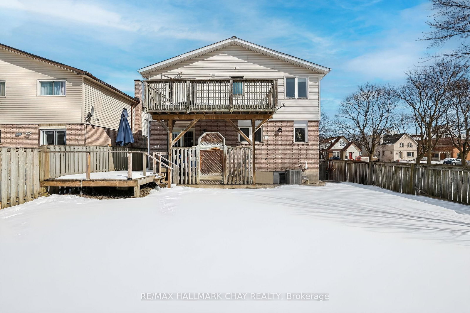 704 Brock Street S - Photo 37