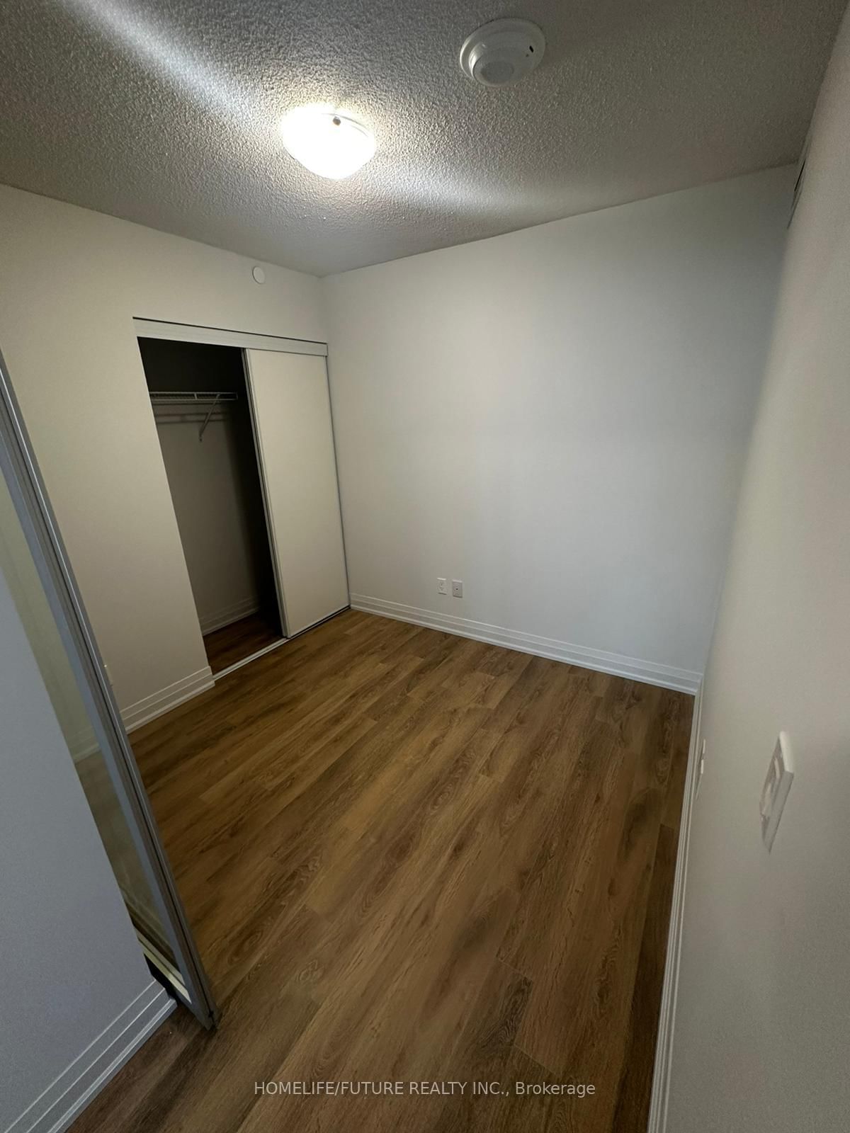 20 Meadowglen Place, Unit 2110 - Photo 10