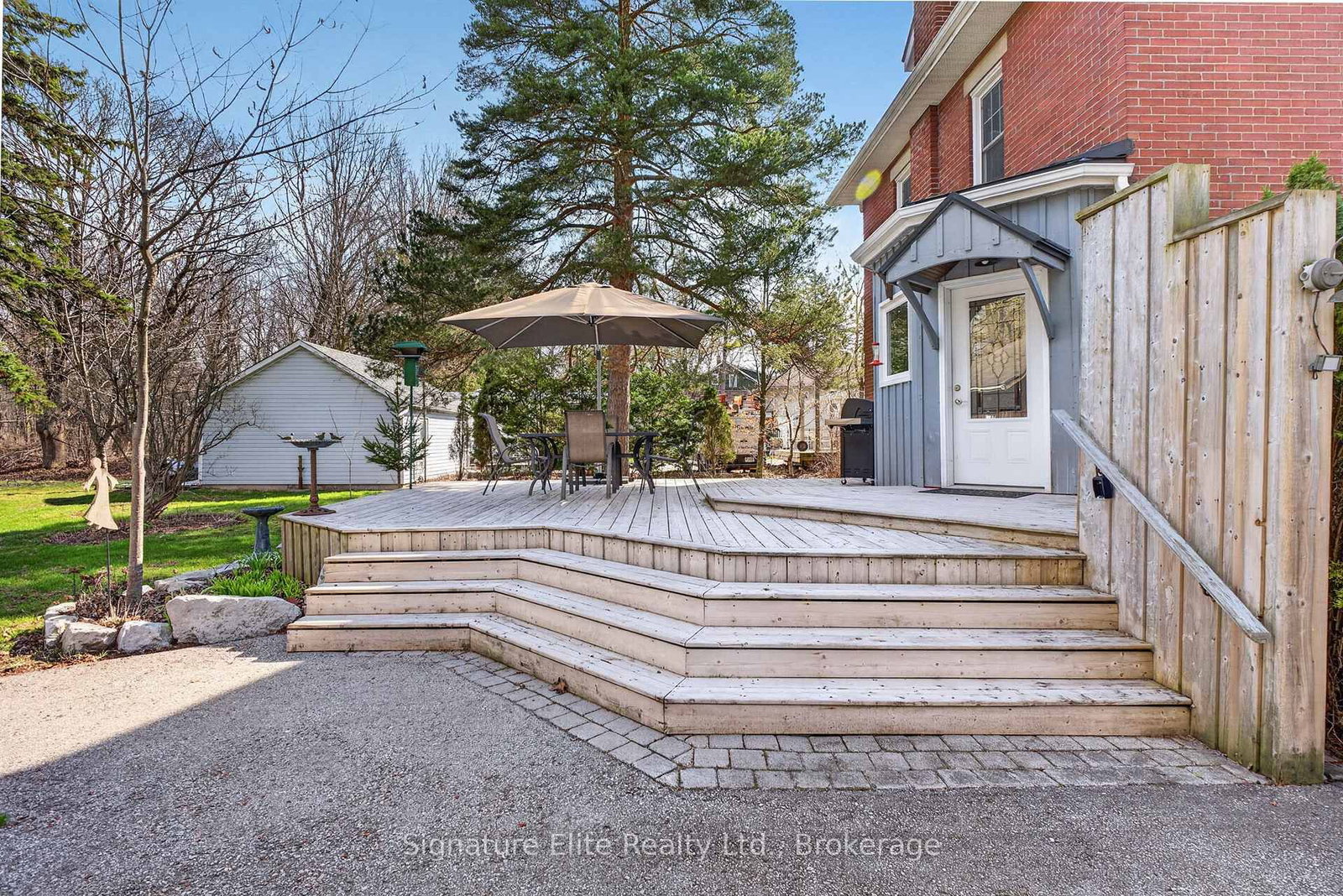 60 Winchester Road E - Photo 14