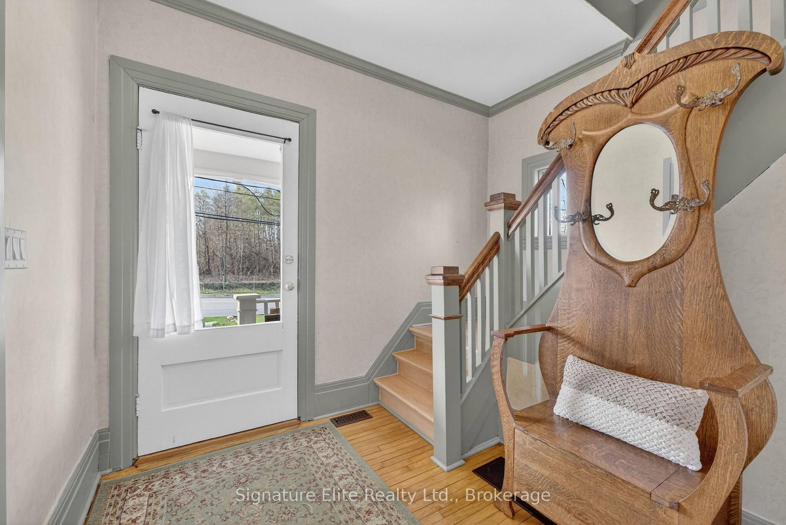 60 Winchester Road E - Photo 4