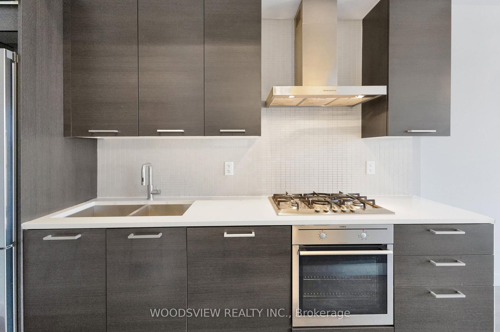 90 Broadview Avenue, Unit 633 - Photo 2