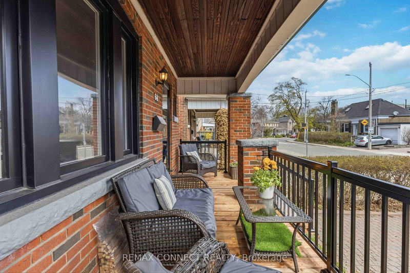 68 Hopedale Ave, Toronto, M4K 3M7 | Image 2