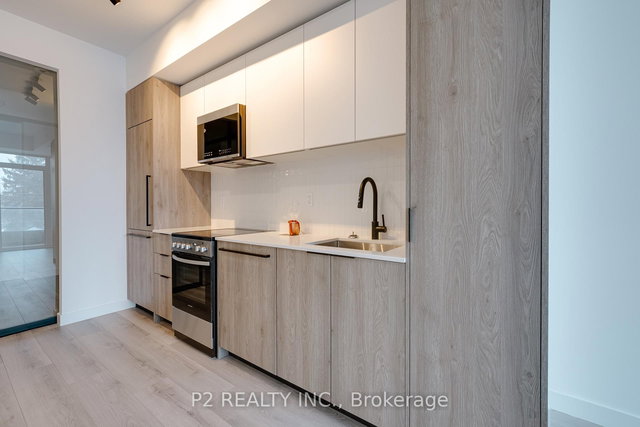 308 - 1635 MILITARY Trail