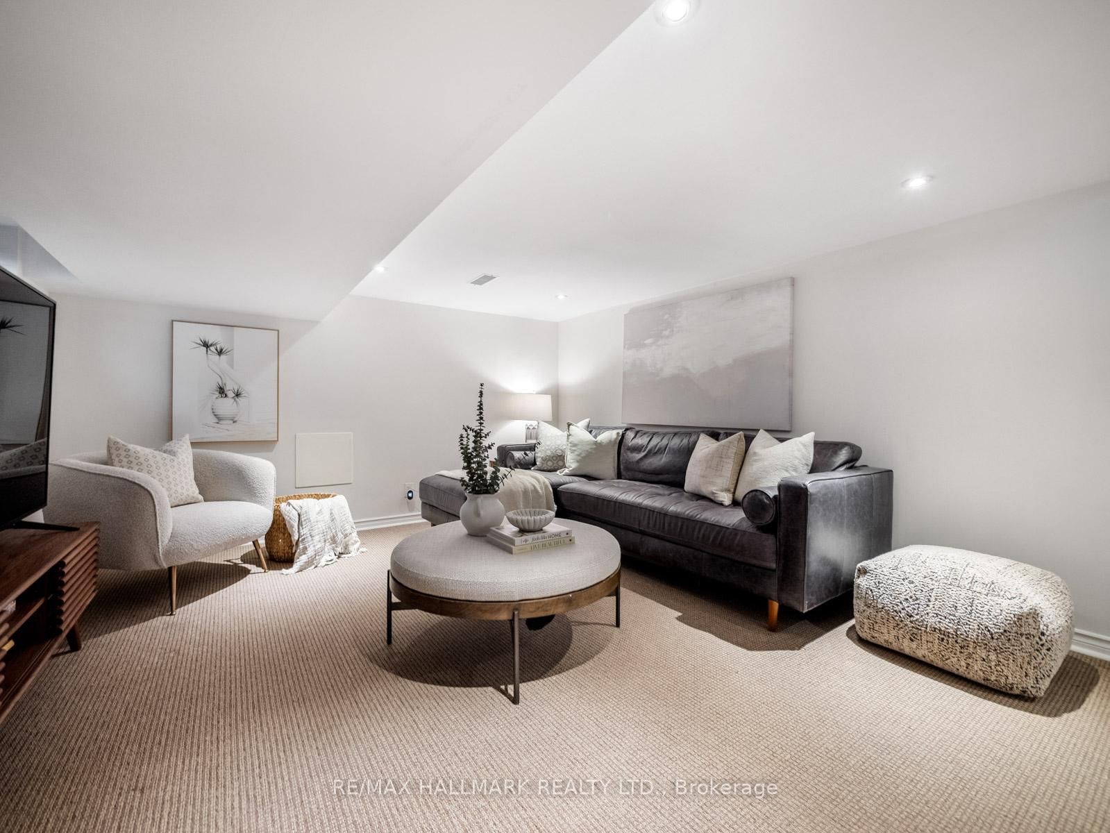 Semi-Detached House for sale at 275 Bingham Avenue, Toronto, Ontario, M4E 3R6 - East End-Danforth - MLS: E13031328