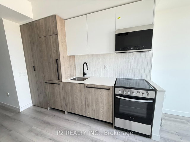 315 - 1635 MILITARY Trail