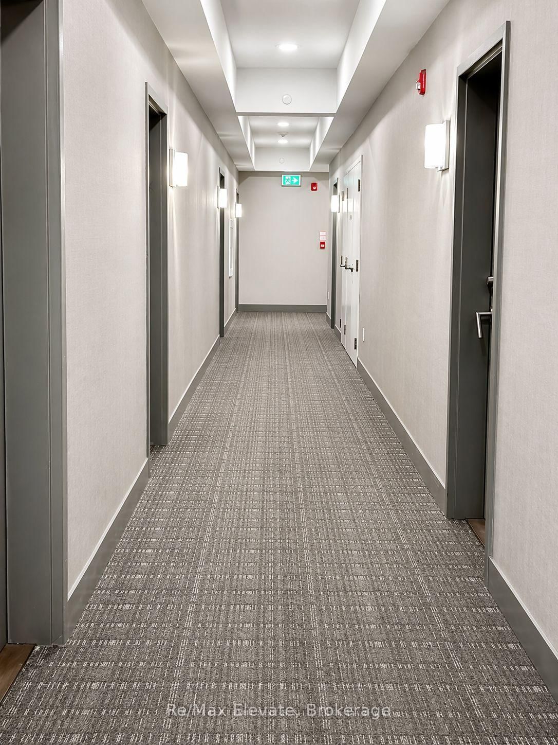 20 Orchid Place, Unit 105 - Photo 10