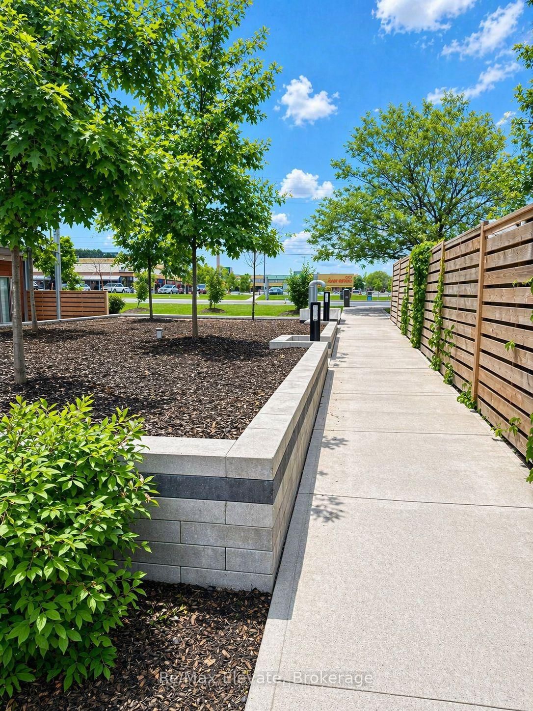 20 Orchid Place, Unit 105 - Photo 13