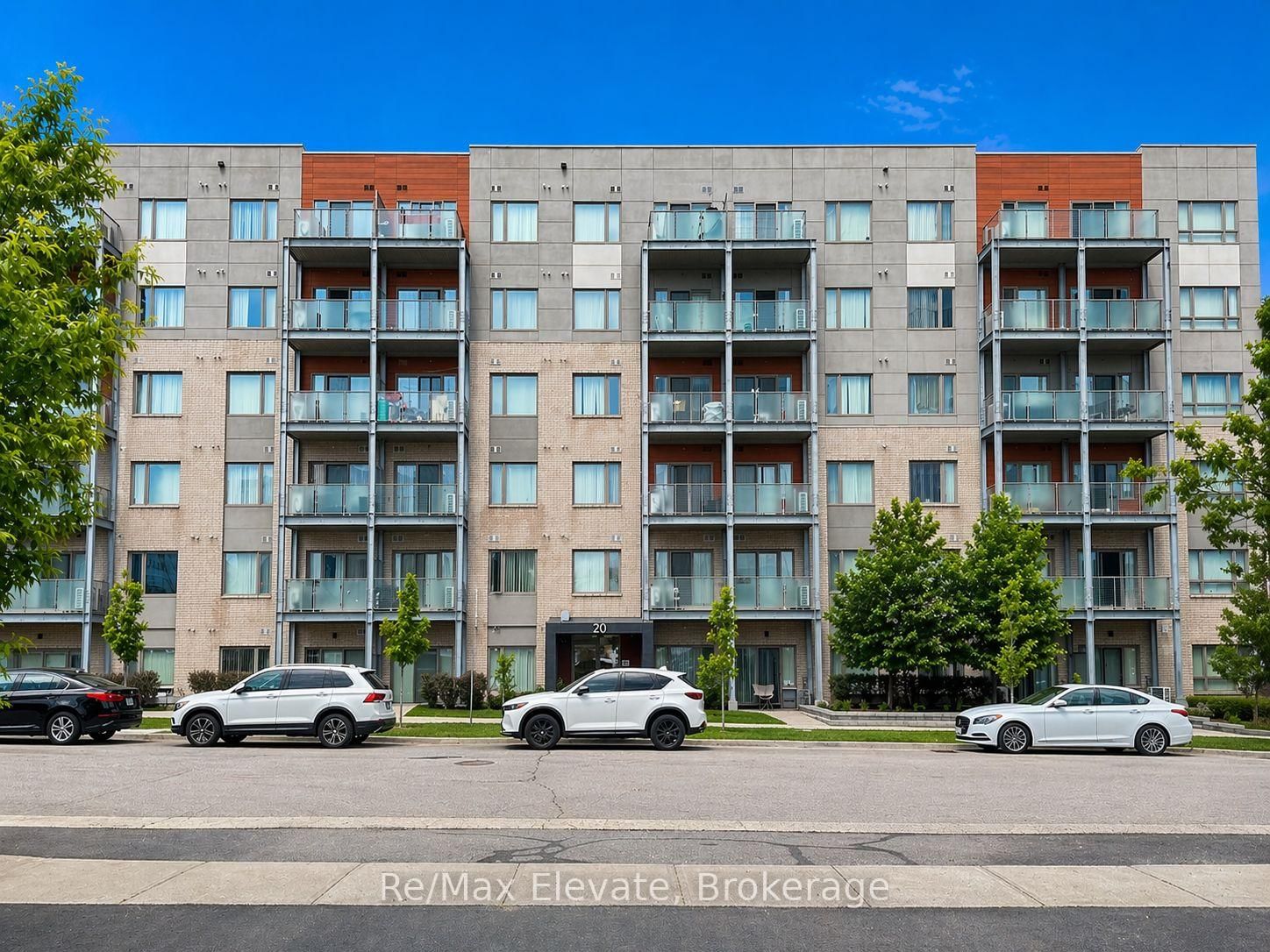 20 Orchid Place, Unit 105 - Photo 2
