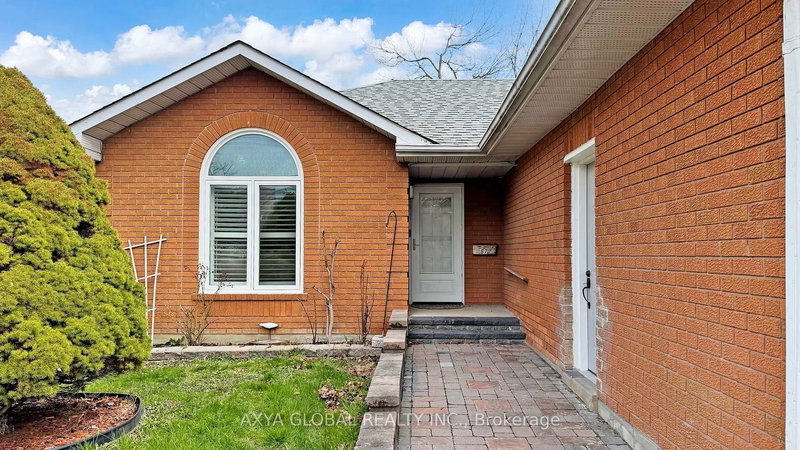 67 Park Rd N, Oshawa, L1J 4K8 | Image 2