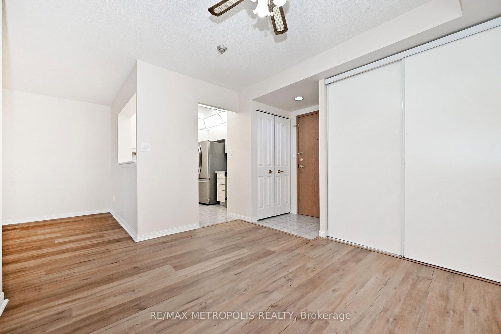 88 Corporate Drive, Unit 2615 - Photo 8