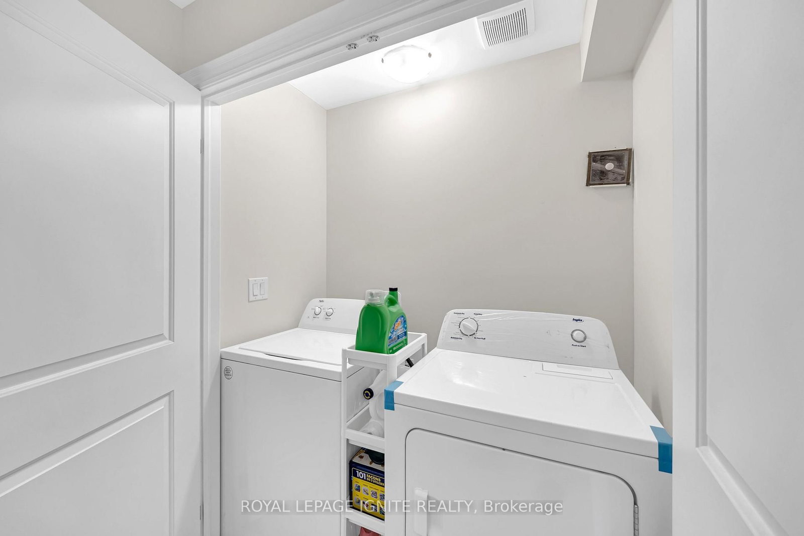 1030 Skybridge Boulevard - Photo 15