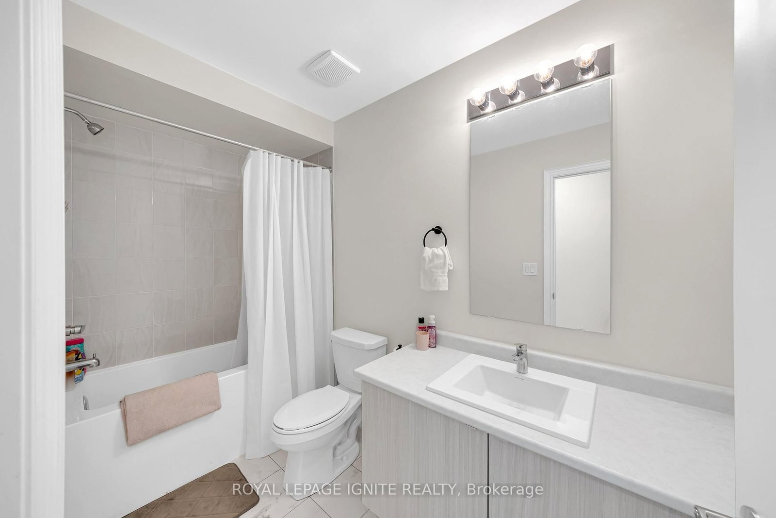 1030 Skybridge Boulevard - Photo 16