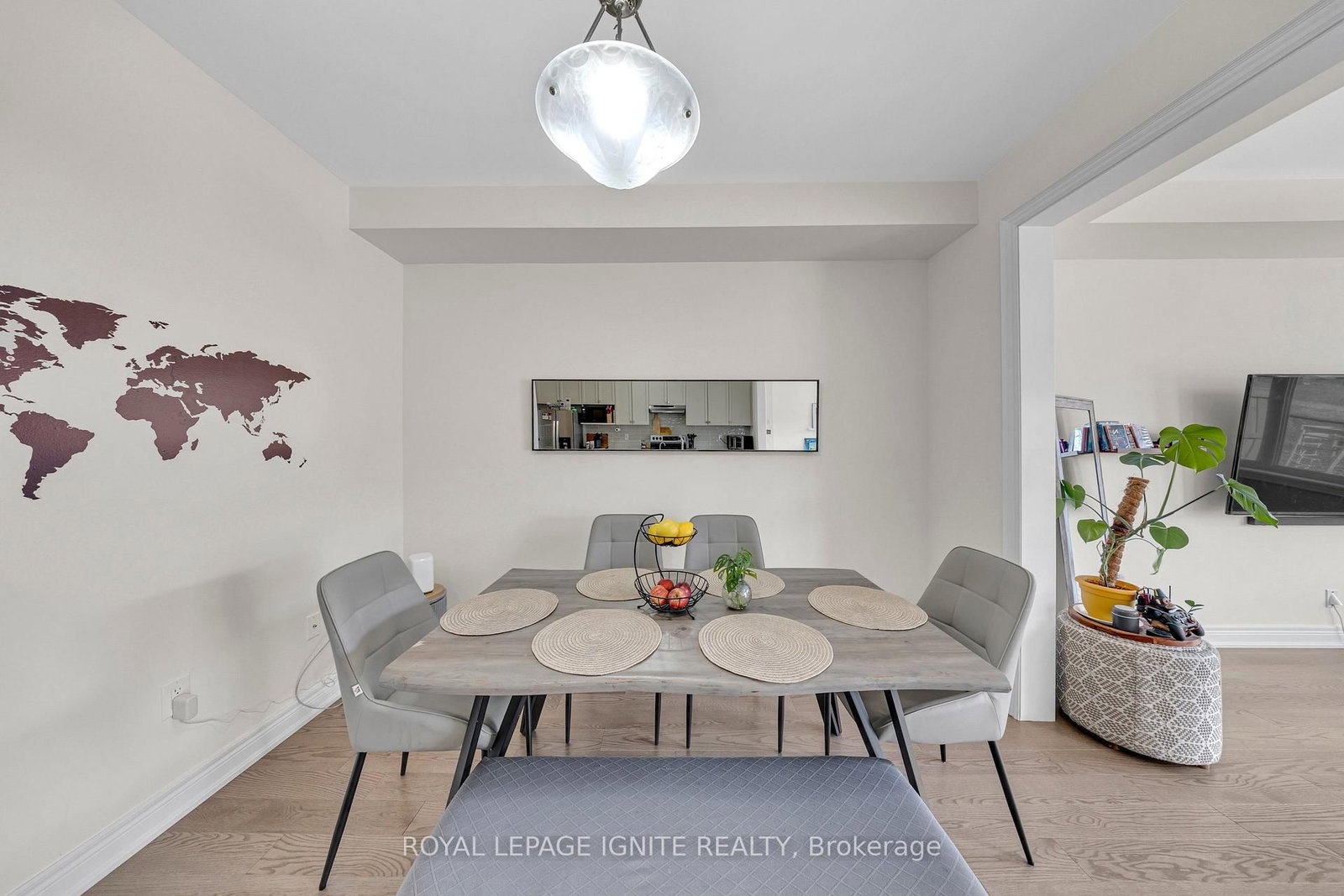 1030 Skybridge Boulevard - Photo 6