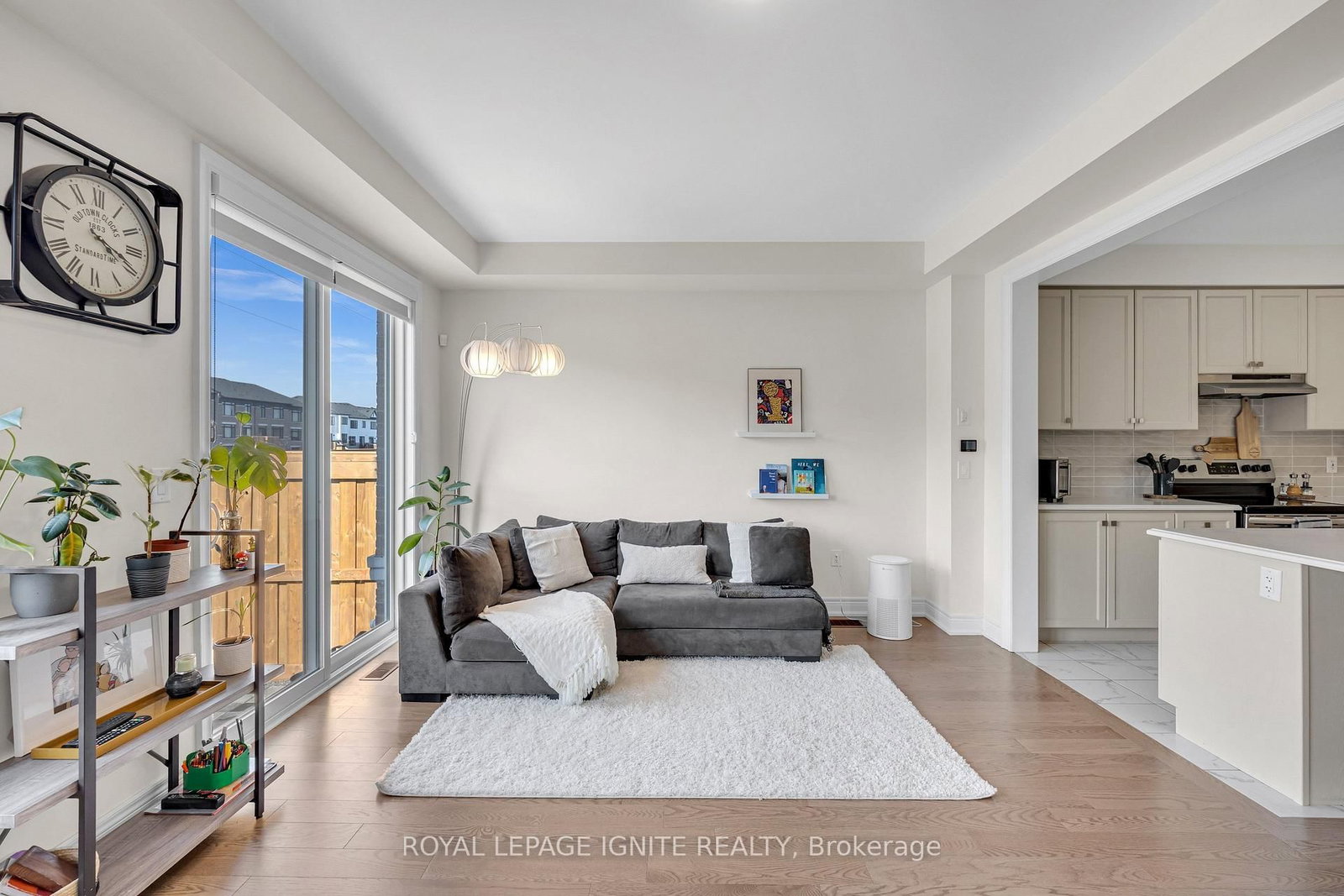 1030 Skybridge Boulevard - Photo 8