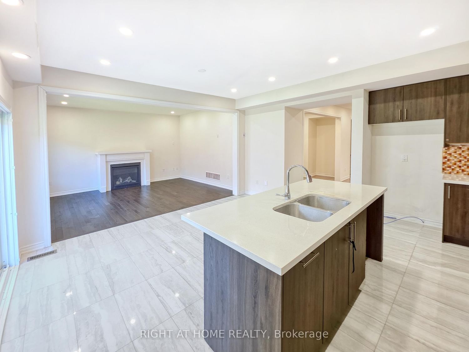 219 Fleetwood Drive - Photo 10