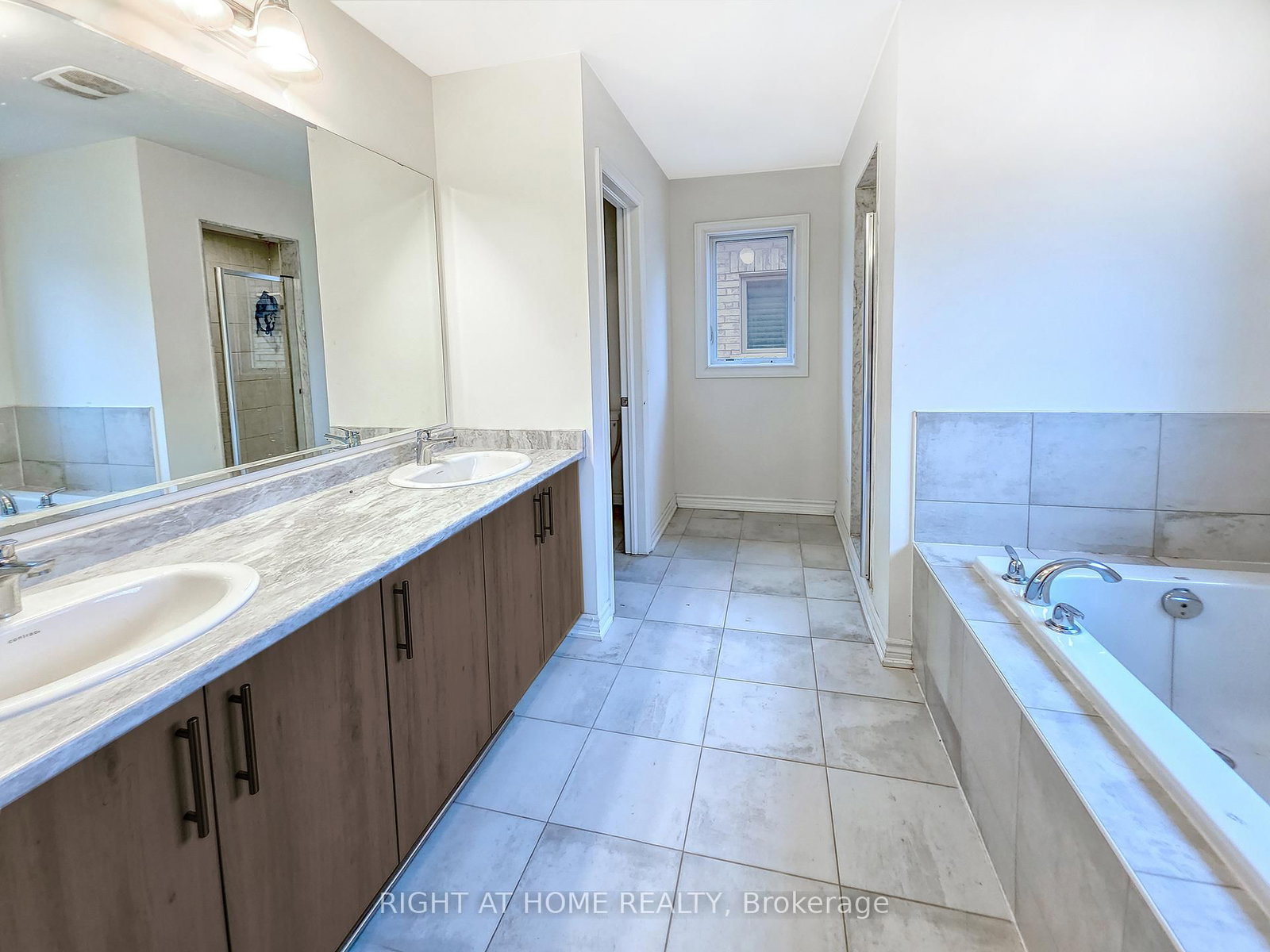 219 Fleetwood Drive - Photo 21