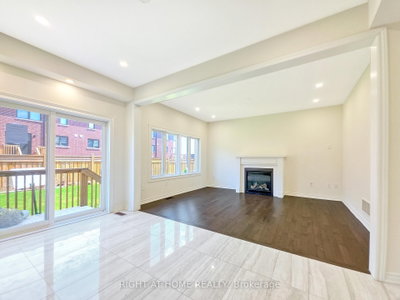 219 Fleetwood Drive • Oshawa, ON photo 9