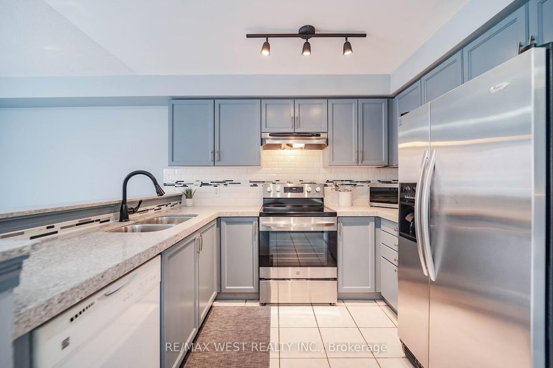 52 Torr Lane, Ajax, L1S 7M9 | Image 3
