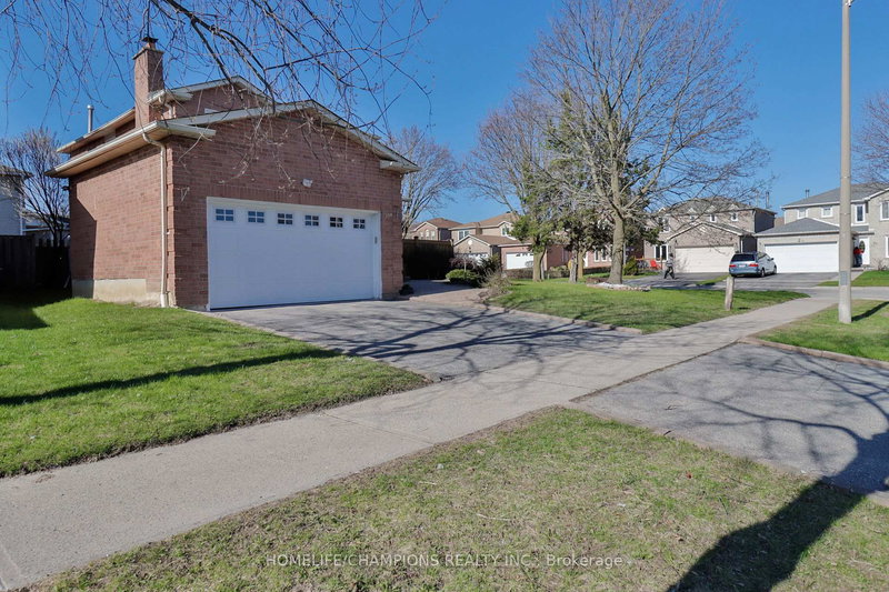 188 Large Cres, Ajax, L1T 2R2 | Image 3