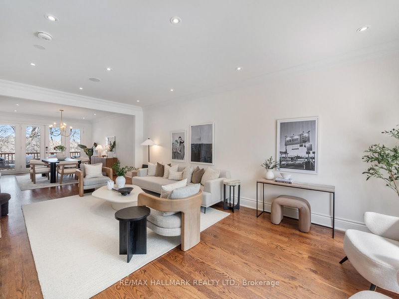 122 Hopedale Ave, Toronto, M4K 3M7 | Image 2