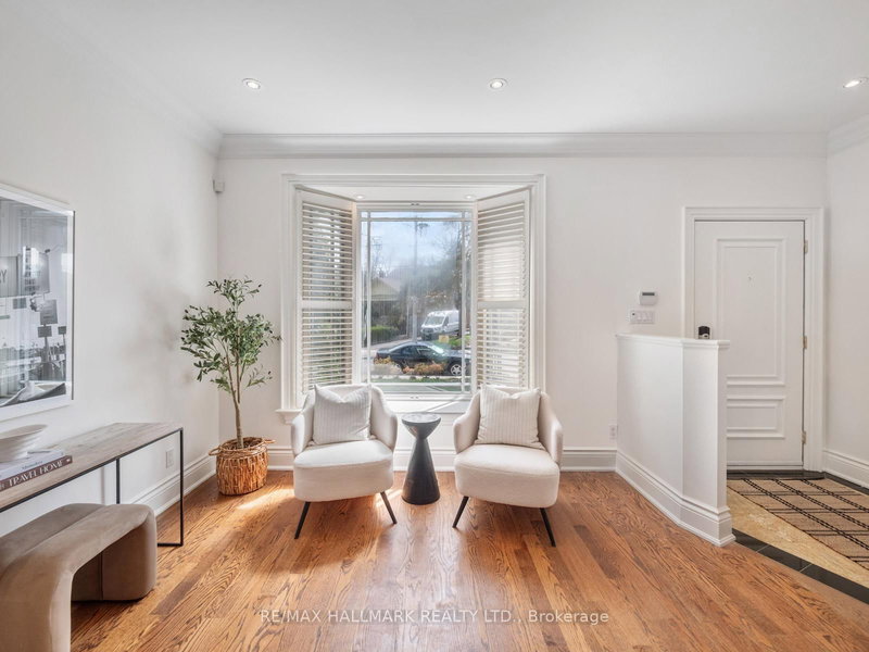 122 Hopedale Ave, Toronto, M4K 3M7 | Image 3