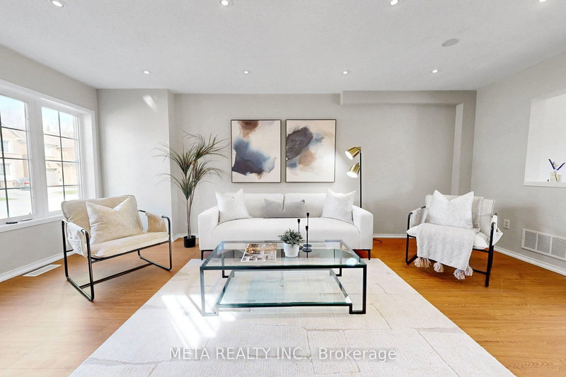 74 McSweeney Cres, Ajax, L1T 4G2 | Image 3