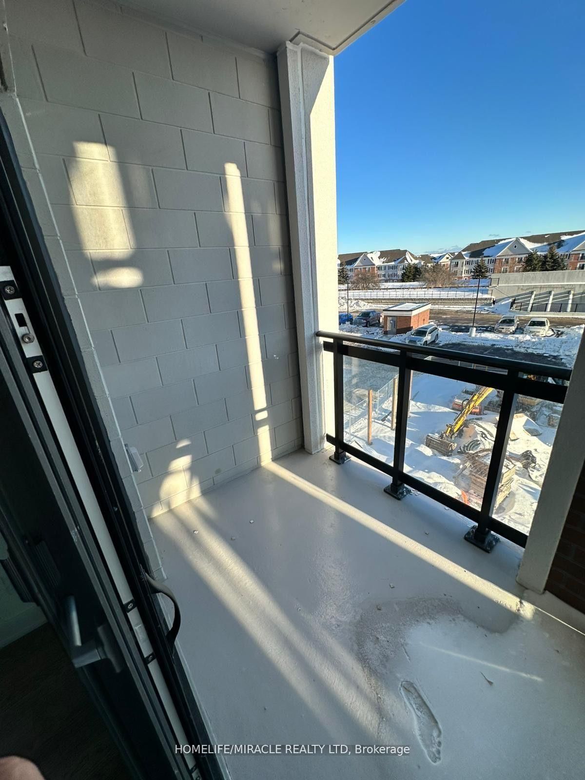 51 Clarington Boulevard, Unit 323 - Photo 27