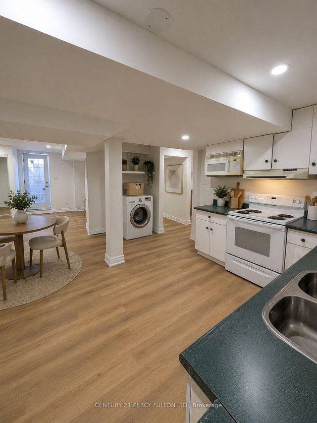 Bsmt - 22 Deverell Street