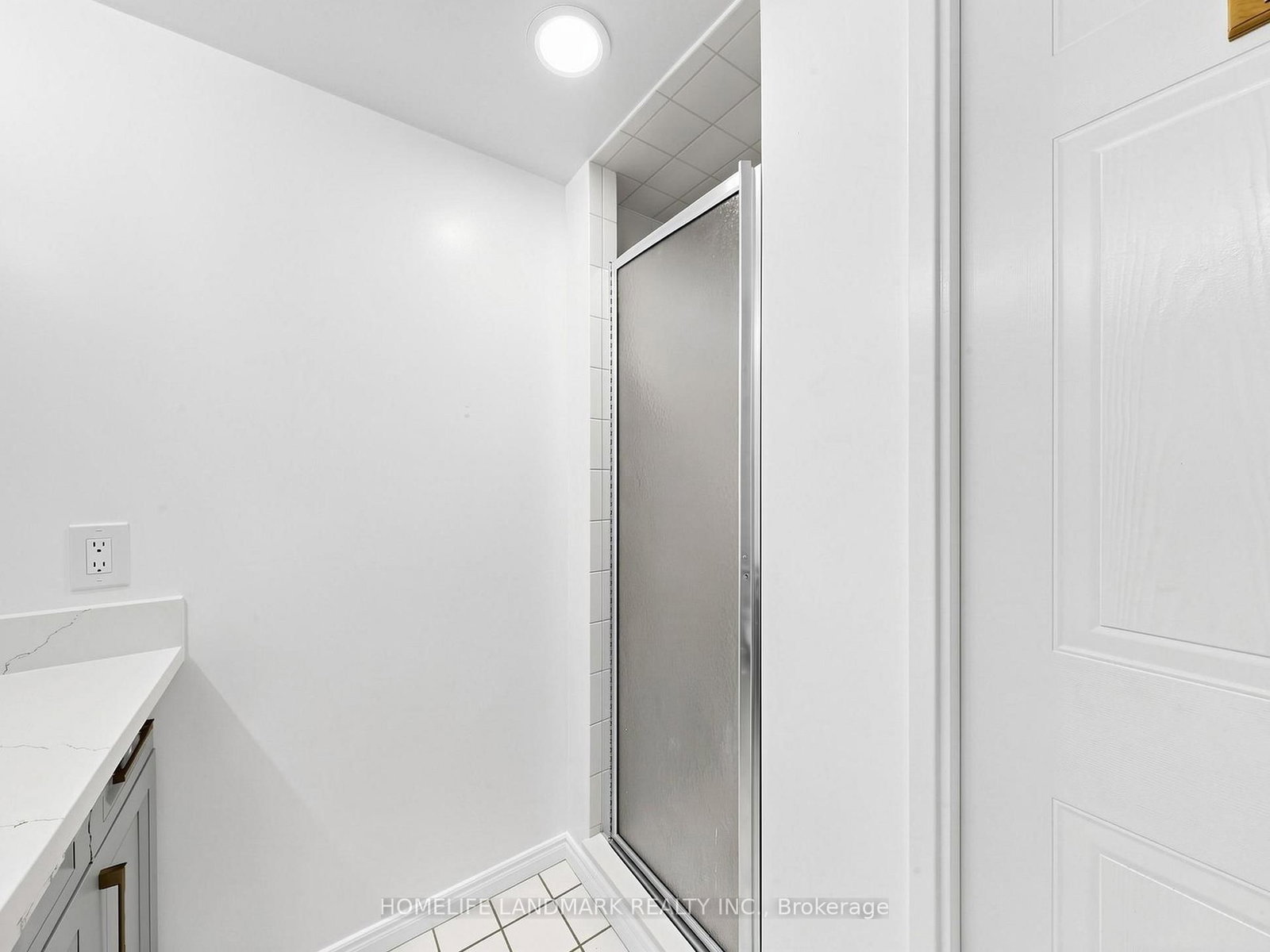 410 Mclevin Avenue, Unit 106 - Photo 18