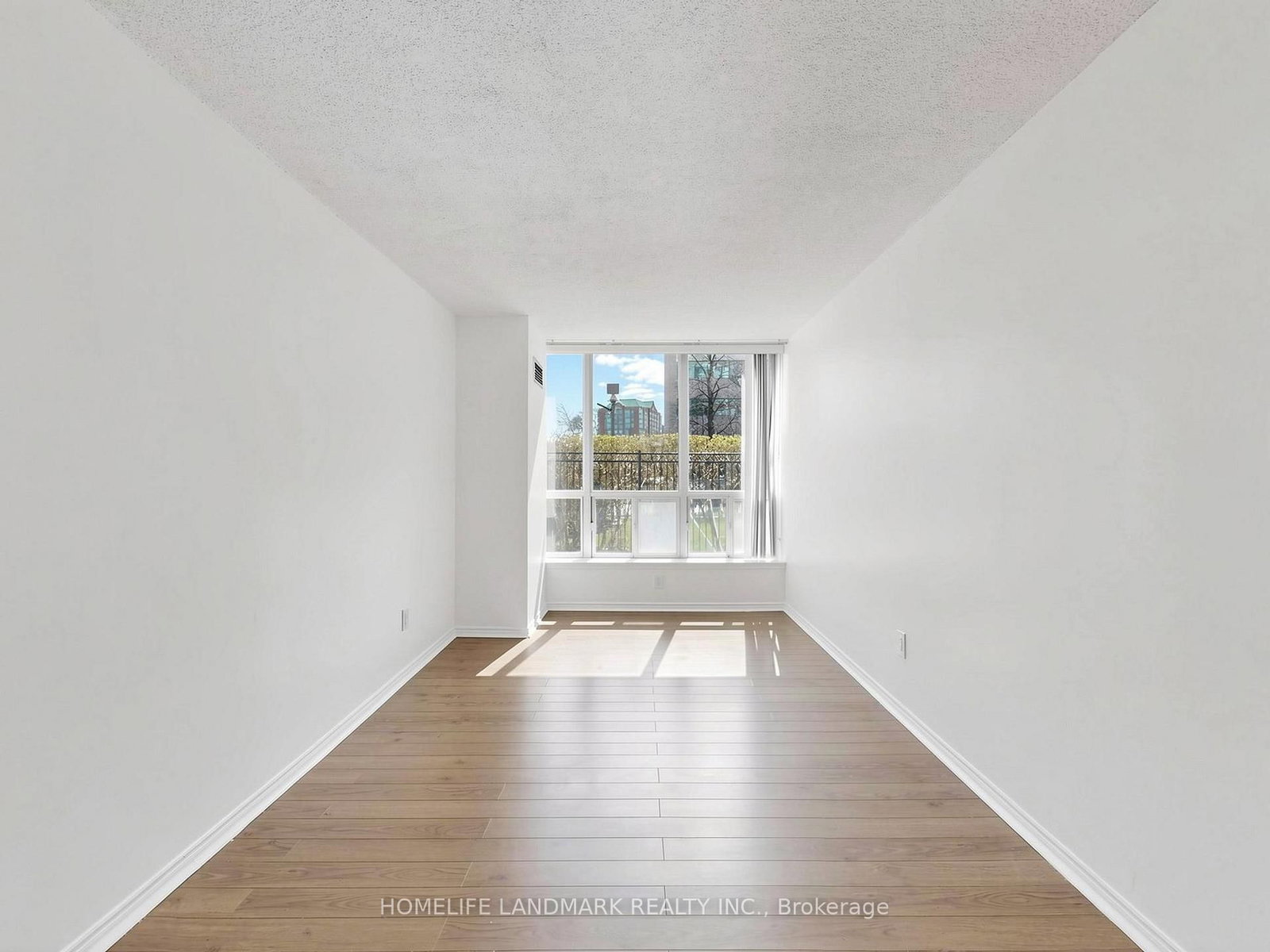 410 Mclevin Avenue, Unit 106 - Photo 20