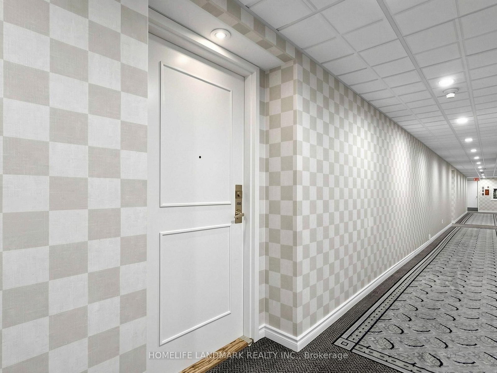 410 Mclevin Avenue, Unit 106 - Photo 25