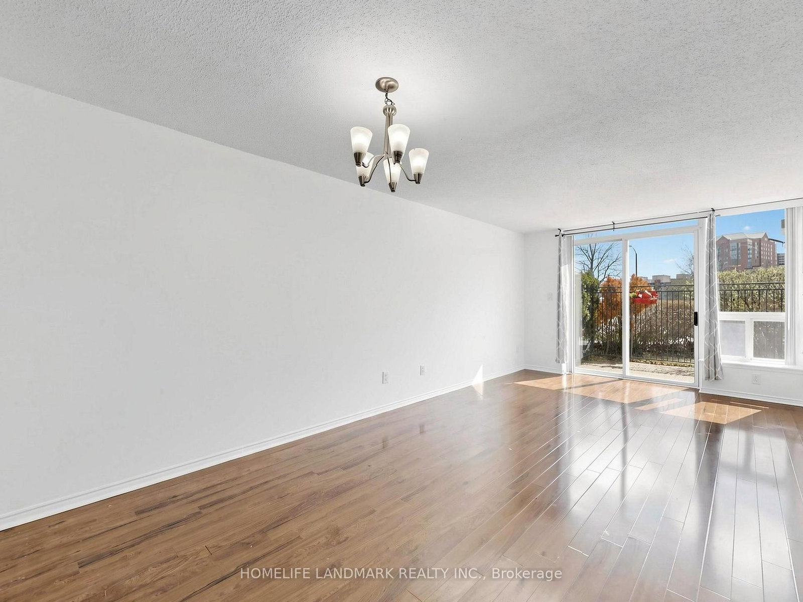 410 Mclevin Avenue, Unit 106 - Photo 4