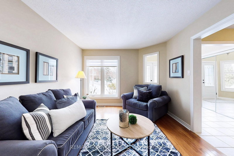 111 Dali Cres, Toronto, M1B 5Y3 | Image 2