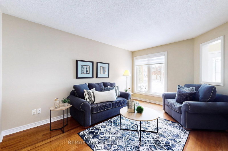 111 Dali Cres, Toronto, M1B 5Y3 | Image 3