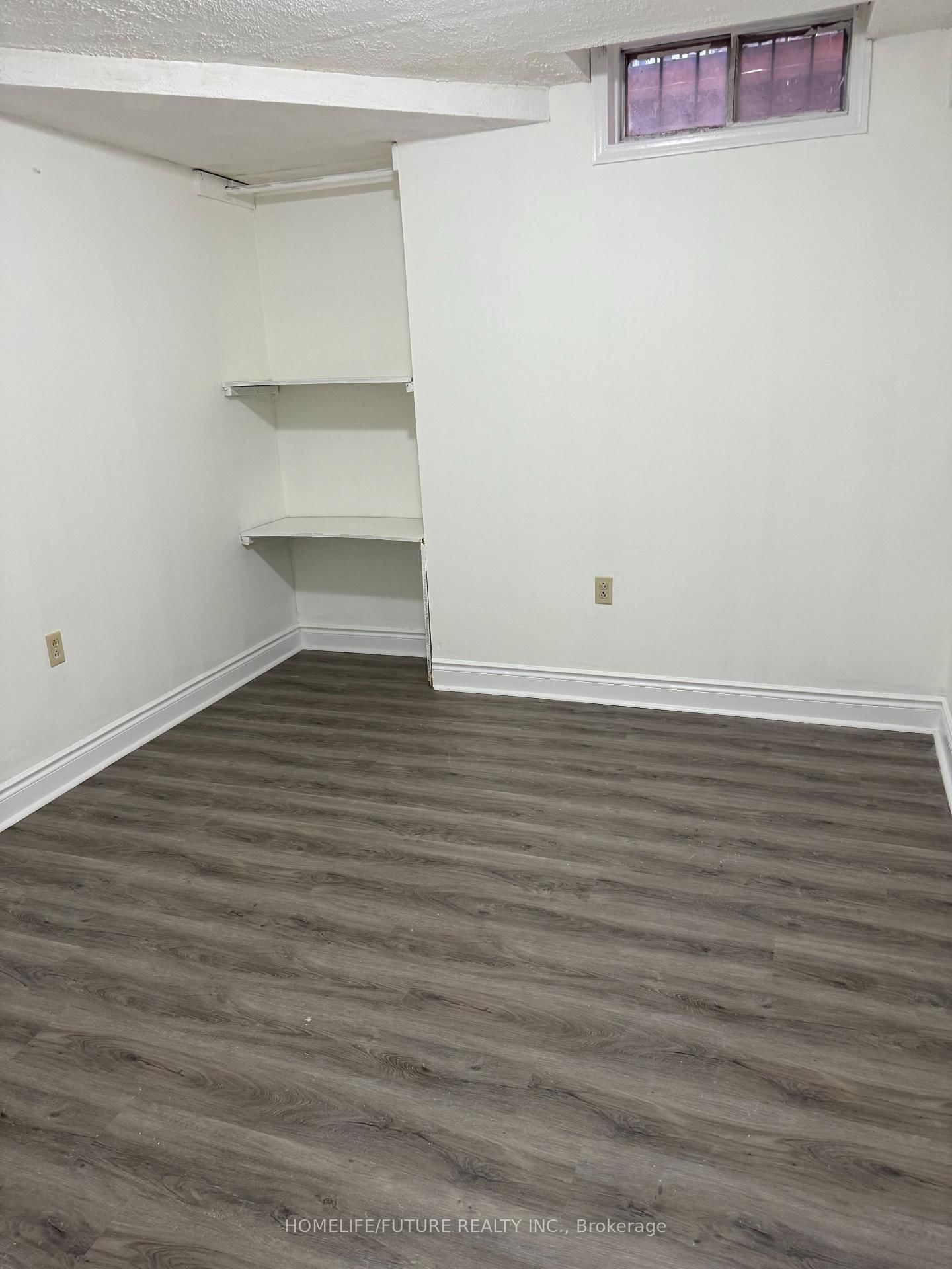 47 Carisbrooke Square, Unit Bsmt - Photo 11