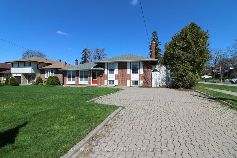 630 Buchan Ave, Oshawa, L1J 3A3 | Image 2