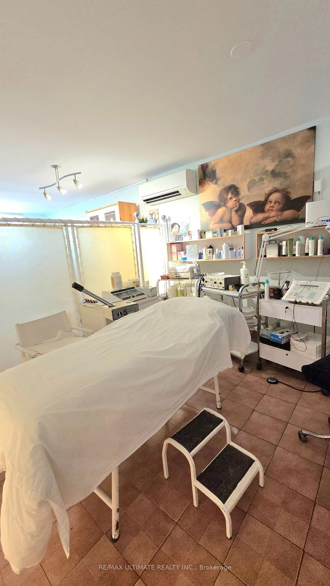 280 Danforth Avenue N - Photo 6