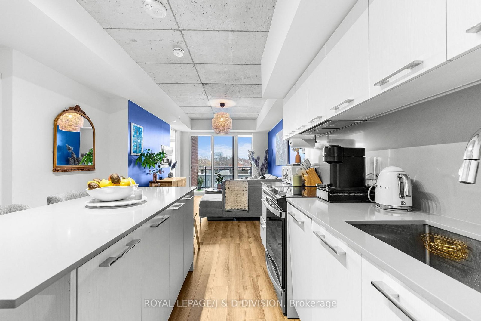 665 Queen Street E, Unit 301 - Photo 13