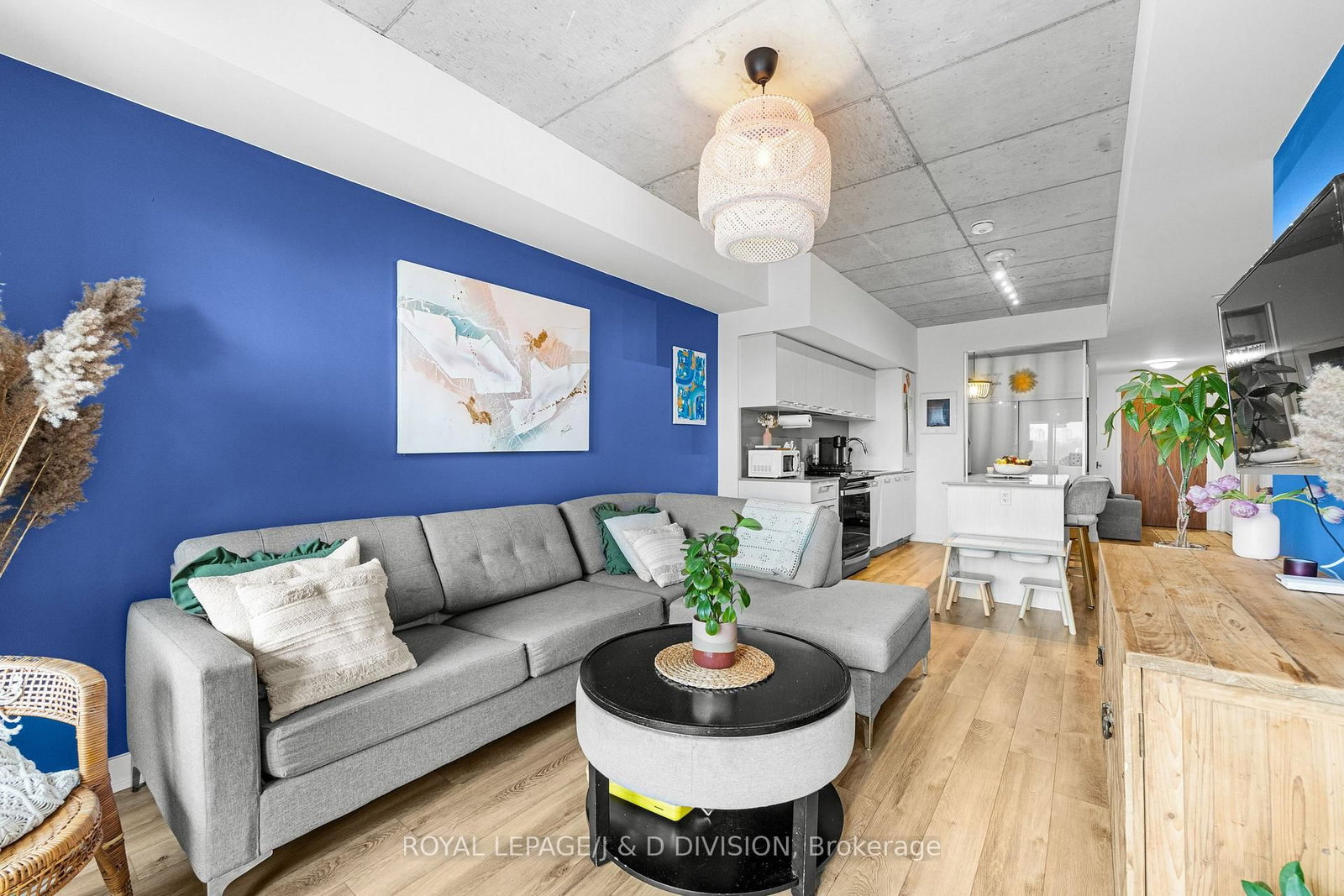 665 Queen Street E, Unit 301 - Photo 21